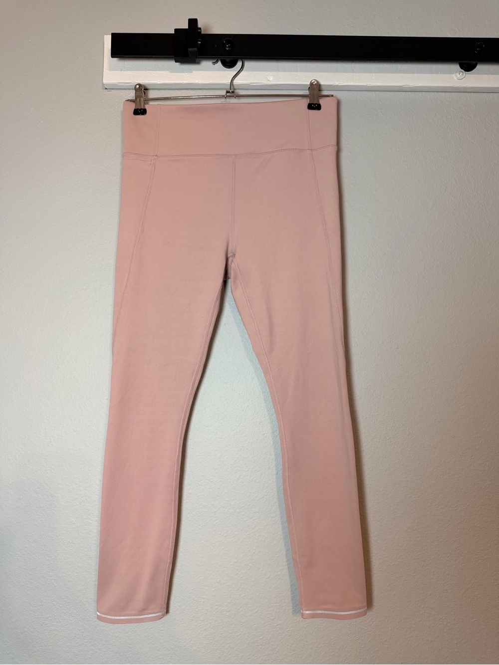 Athleta High Rise Leggings Small Dusty Pink Color Activewear